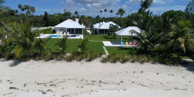 Lyford Cay Residence